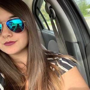 Meet your Posher, Adriana